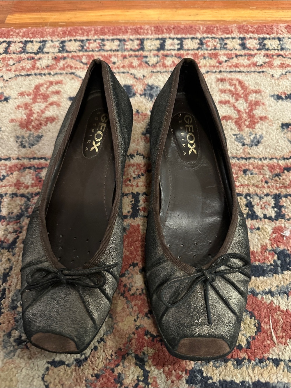 Y2K Geox Women's Metallic Dark Brown Square Toe Ballet Flats with Bow size 37